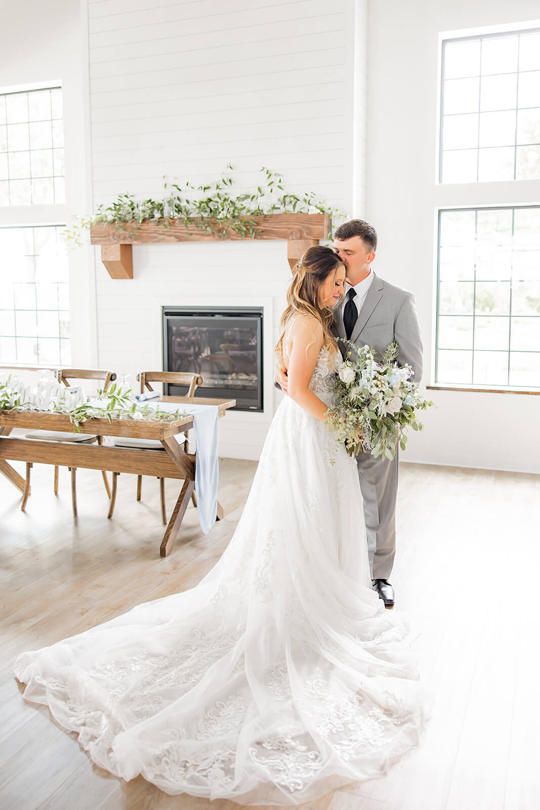8 Bright & Airy Wedding Venues in Iowa I LOVE